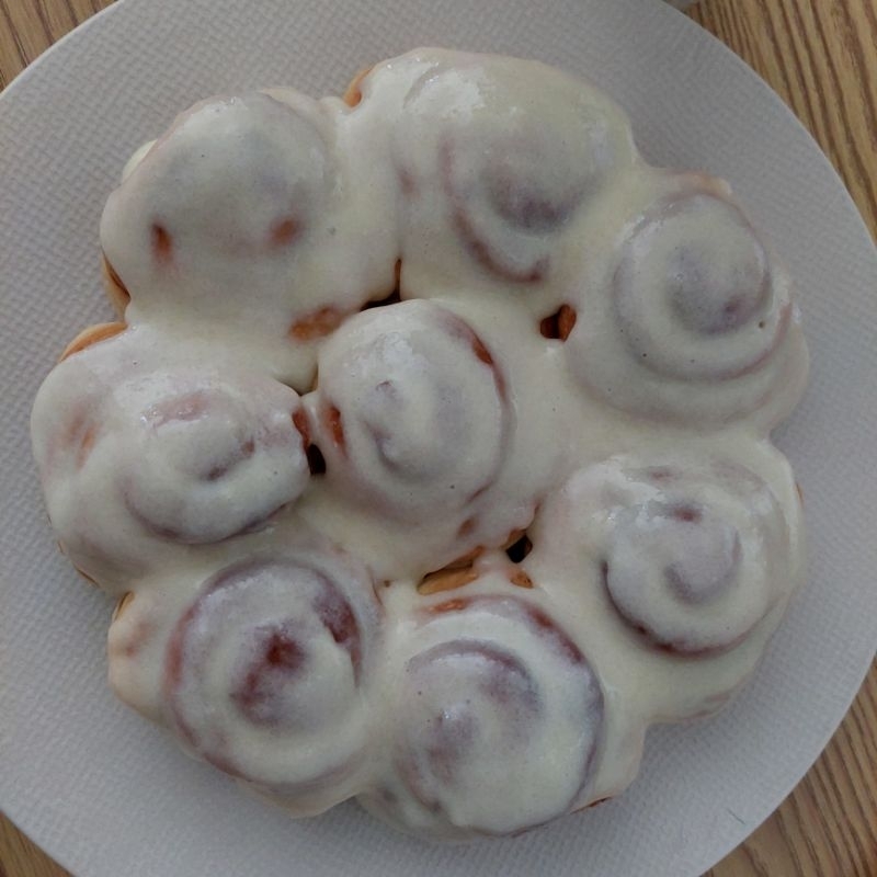 

Cream Cheese Cinnamon Roll