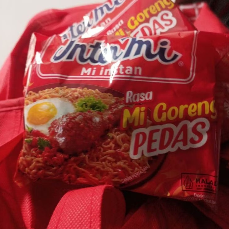 

Mie Instan Intermi Rasa Mi Goreng Pedas