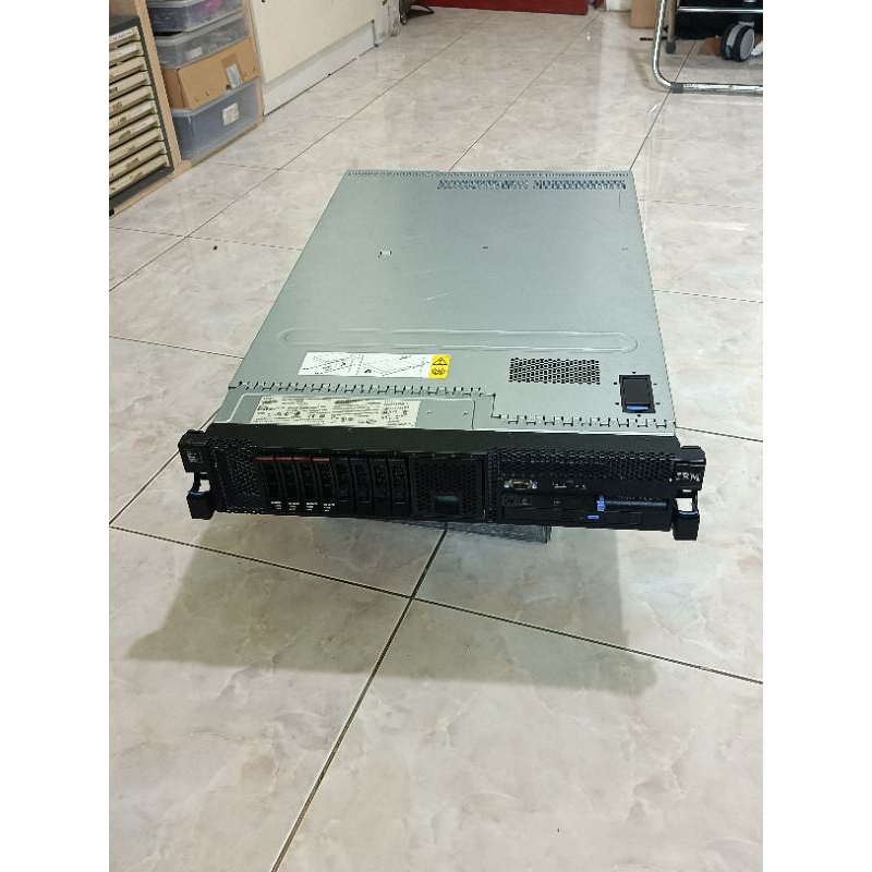 Server Mikrotik x86 IBM system x3650