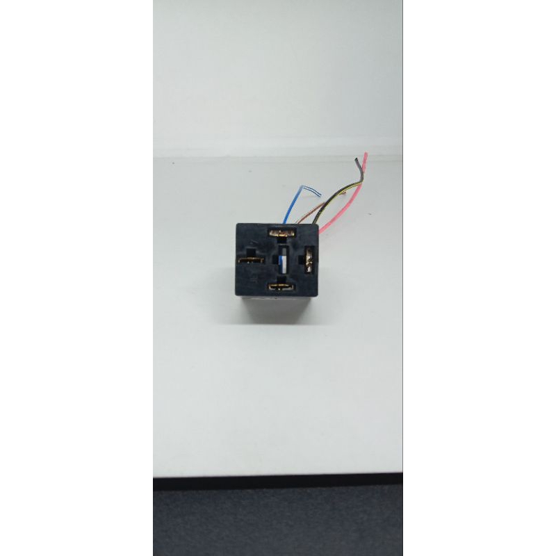 Soket rumah relay 4 kaki motor mobil universal original