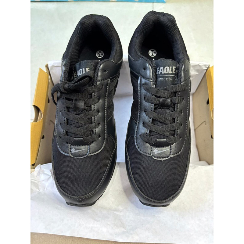 sepatu hitam eagle