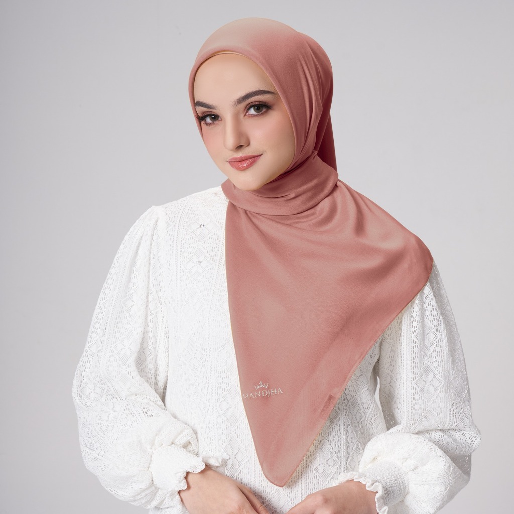 [READYYY] MANDJHA Essential Pink 11 Scarf By IVAN GUNAWAN - Jilbab Hijab Segi Empat ORIGINAL MANDJHA