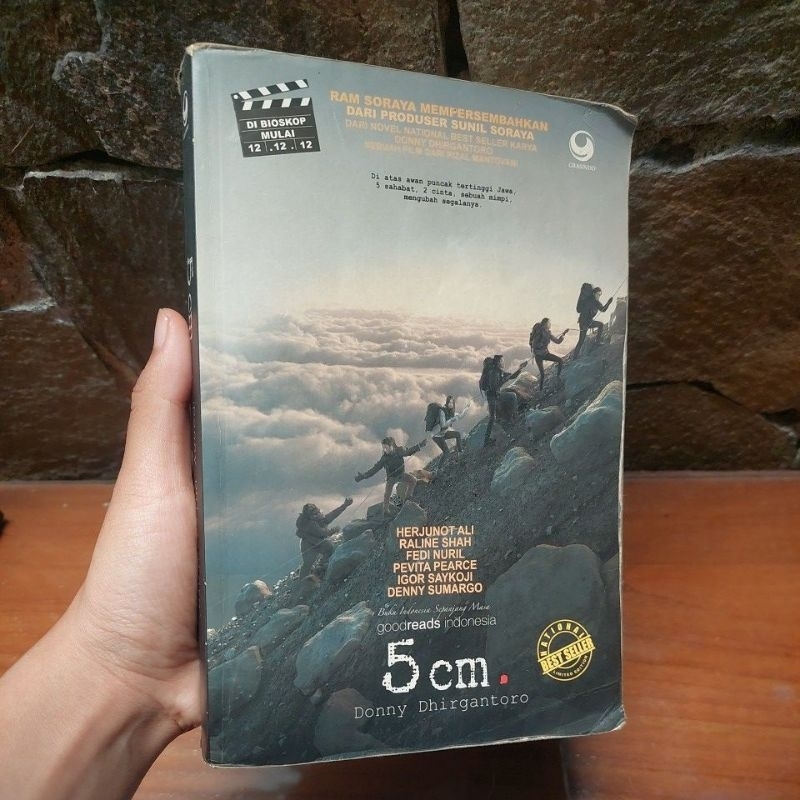 ORI Novel 5 cm Donny Dhirgantoro Cetakan Keduapuluh (2012) Adaptasi Film 5 Cm BEST SELLER PRELOVED