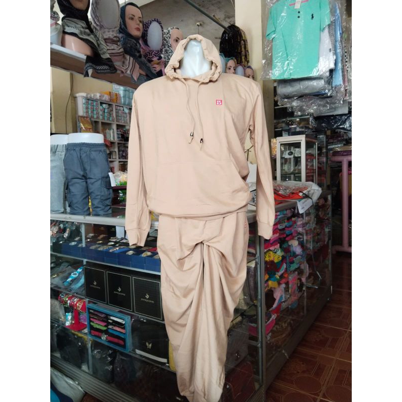 setelan olahraga uniqlo import