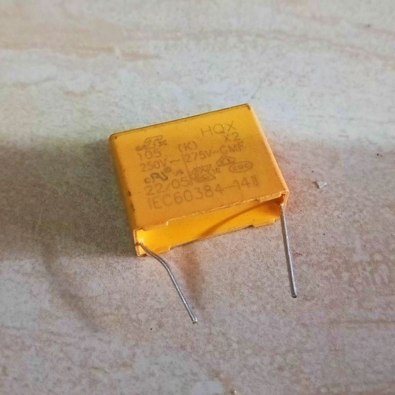 Kapasitor MKP 105 275V Kapasitor MKP 1uf 275V