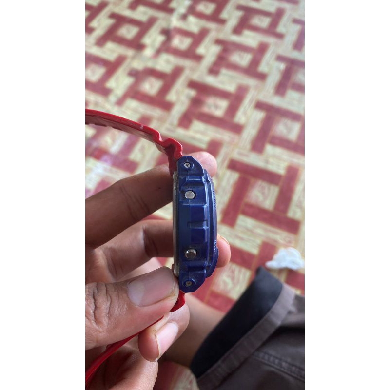 G-shock DW 6900 captian america edition second