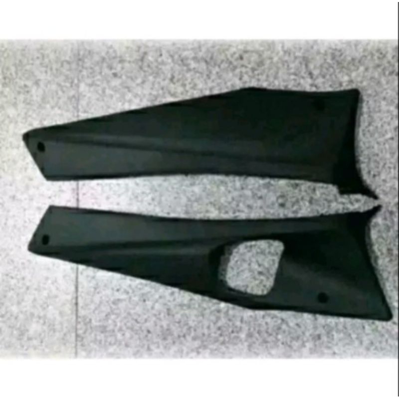 Cover dek bawah samping honda vario 110 karbu original seken copotan