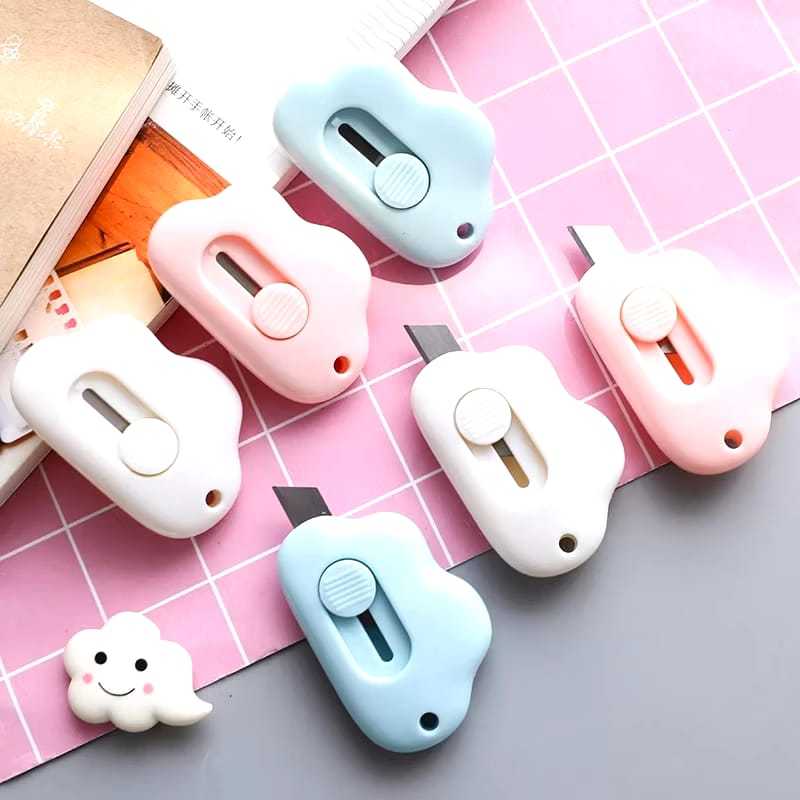 

Cutter Mini / Cutter Mini Pisau Kecil Bentuk Awan / Cutter Mini Bentuk Awan / Pisau Pemotong Mini Lucu / Travel Cutter