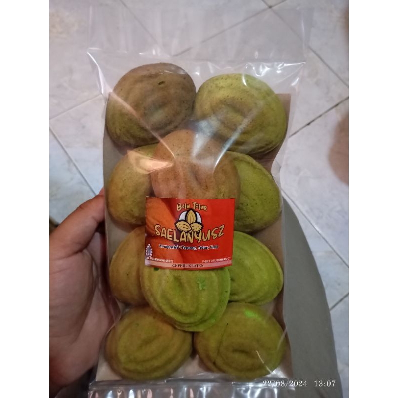 

Roti Bolu Telur Kering Pandan ukuran Besar