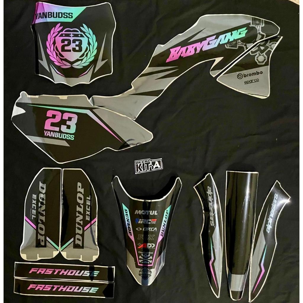 DECAL STIKER MOTOR KAWASAKI KLX 150 BF MOTIF FULL HOLOGRAM HITAM ABU LIST PINK TOSCA PREMIUM Decal s
