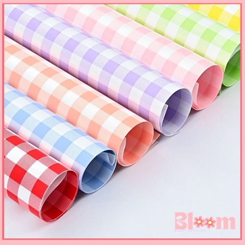 

20 Lembar Flower Wrapping Cellophane Motif Gingham Plaid Square Kotak Kotak Kertas Buket Bunga KB6003