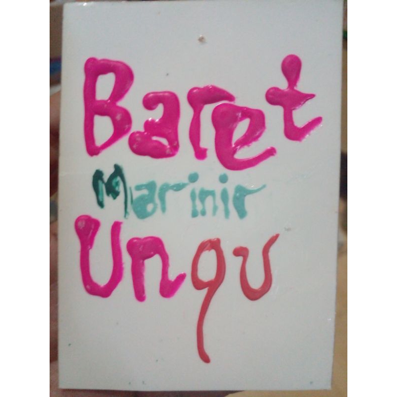 

British Sticker Timbul : Baret Ungu Marinir