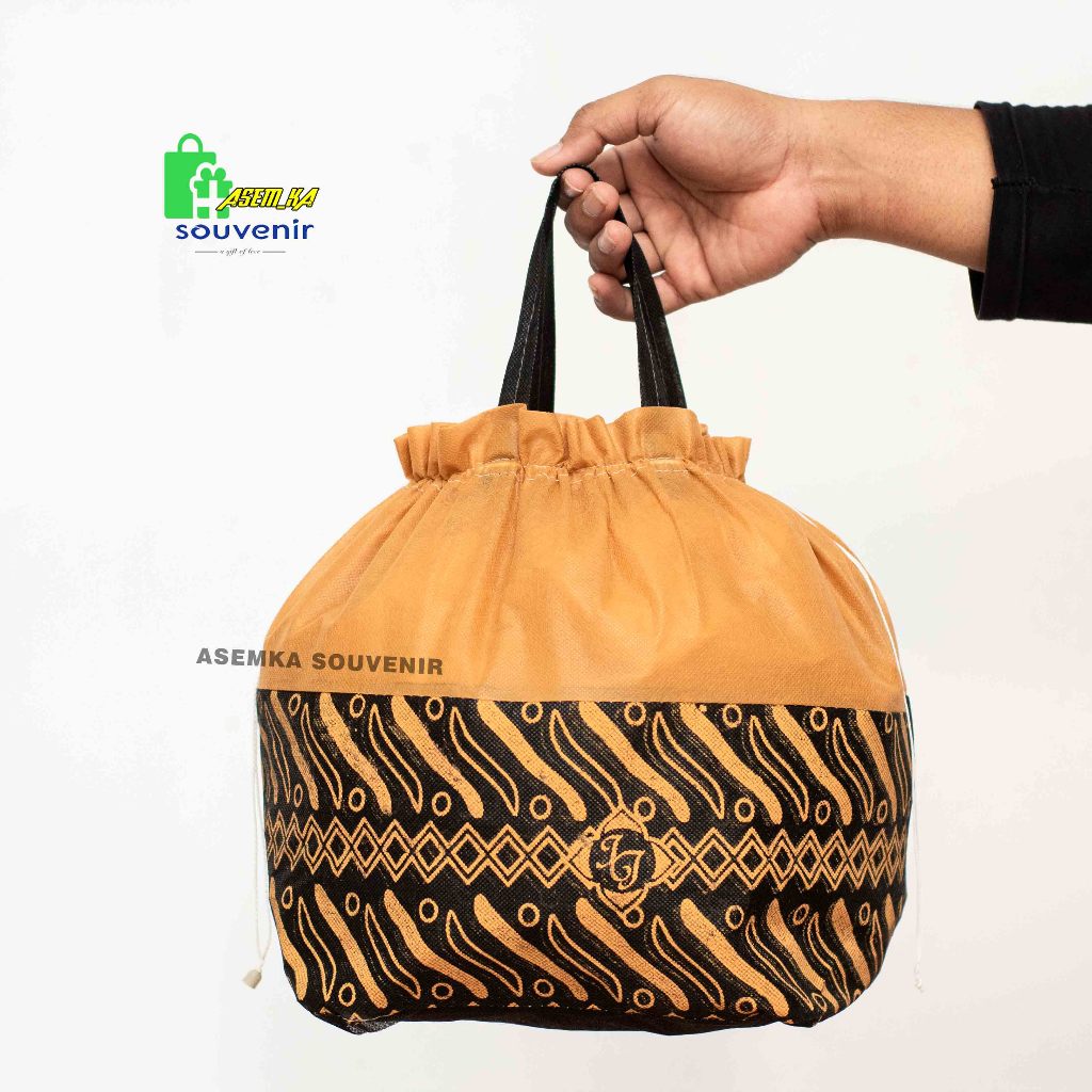

TAS SERUT BATIK TEBAL/GOODIE BAG UNTUK KOTAK NASI UK 20CM MURAH HARGA LUSINAN