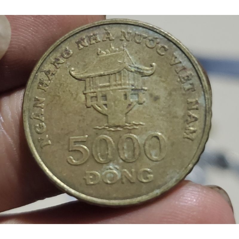 1 biji koin 5000 DONG vietnam 2003 untuk koleksi