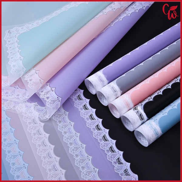 

20 Lembar Kertas Buket Renda Brokat Lace Border Cellophane Flower Wrapping Paper KB6175