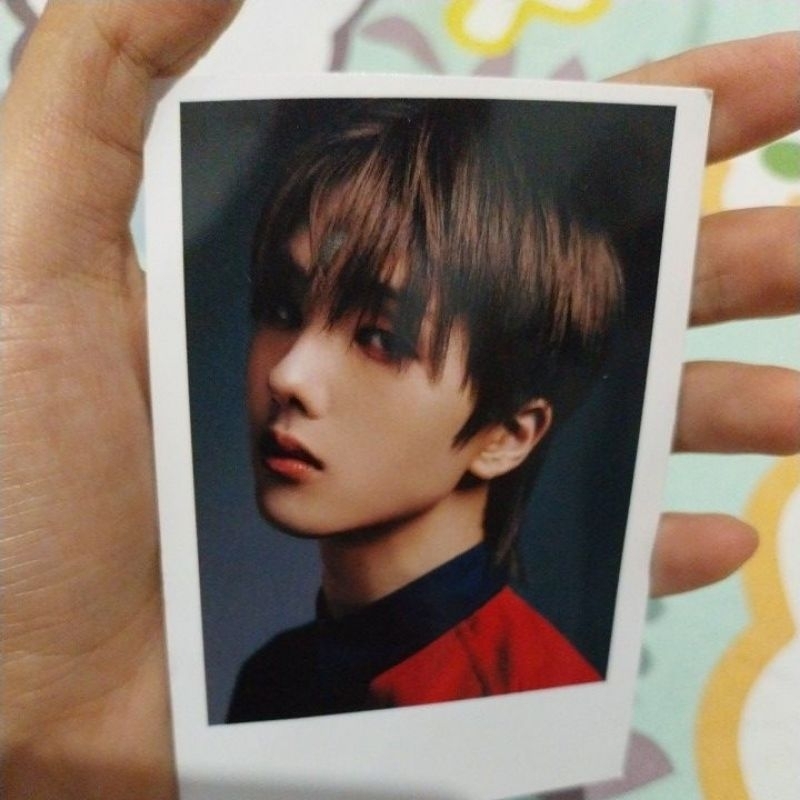 foto polaroid jisung nct