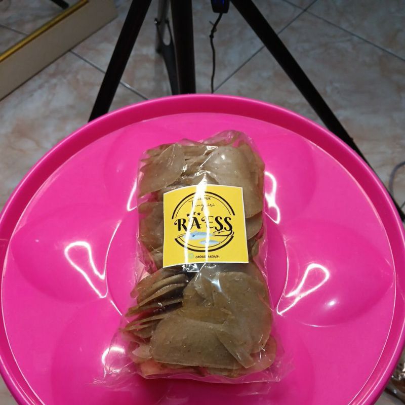 

krupuk tenggiri asli wedung demak