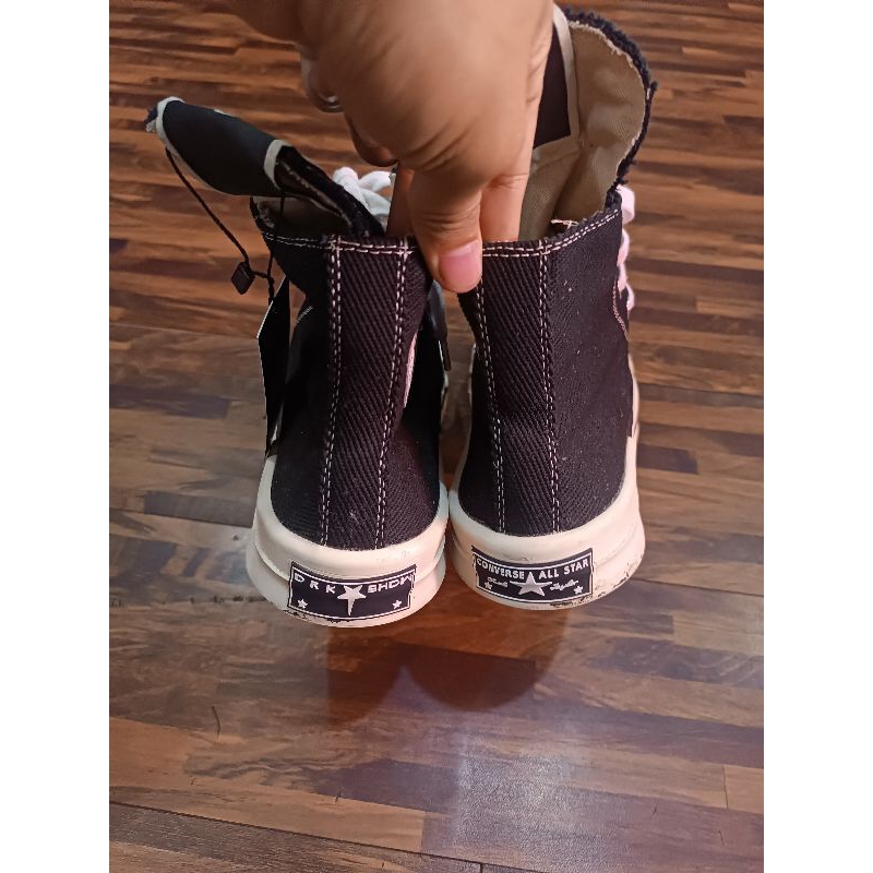 Sepatu Rick Owens X Converse >>
