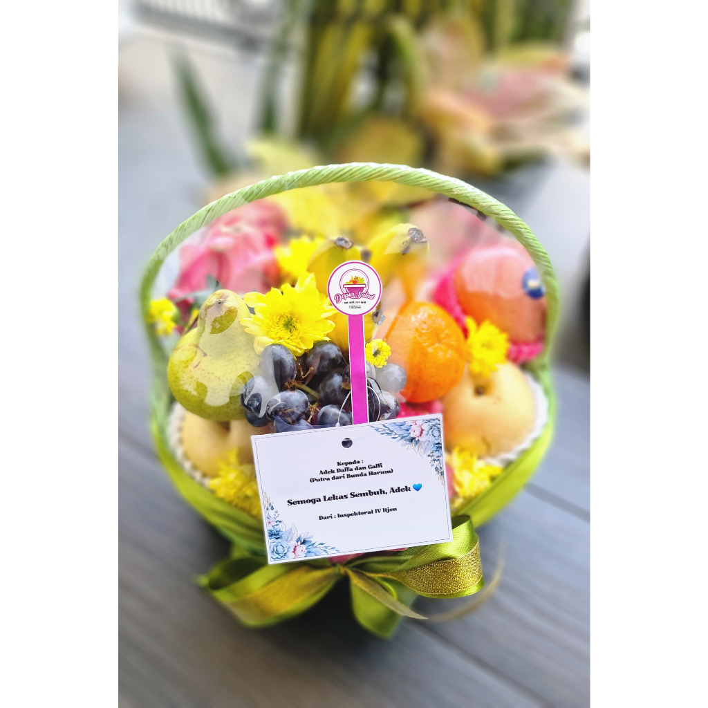 

Hampers Buah Ombak Free Kartu Ucapan+ Bunga + Pita