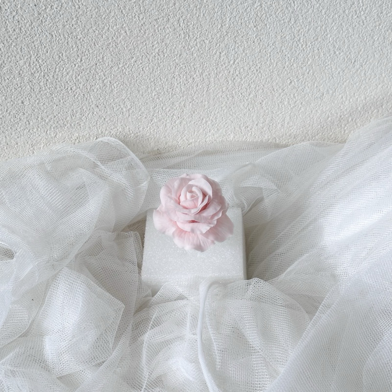 

Medium Rose Gumpaste / 6 cm