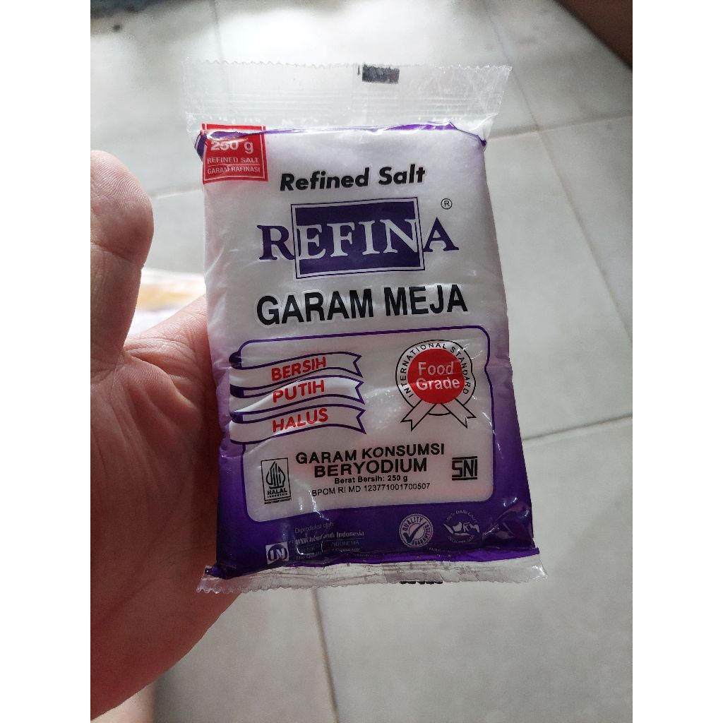 

Refina Garam Meja Refined Salt Bersih Putih Halus Konsumsi Beryodium Bumbu Masak Food Seasoning 250g