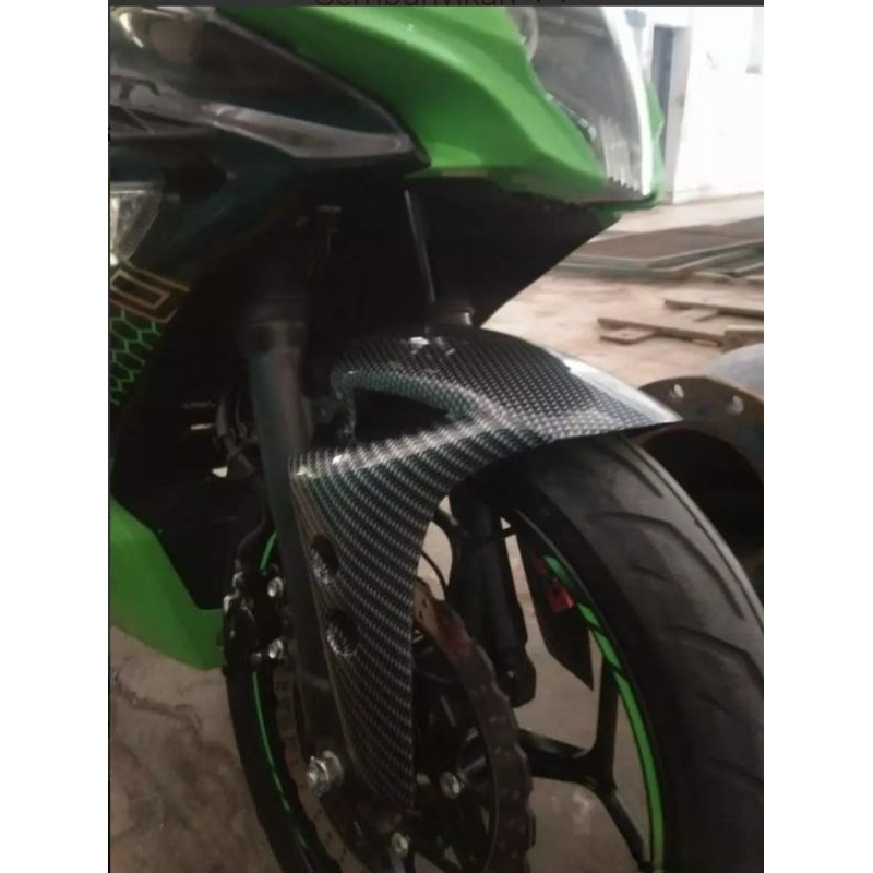 Spakbor depan Kawasaki Ninja 250 Mono Carbon CLUP