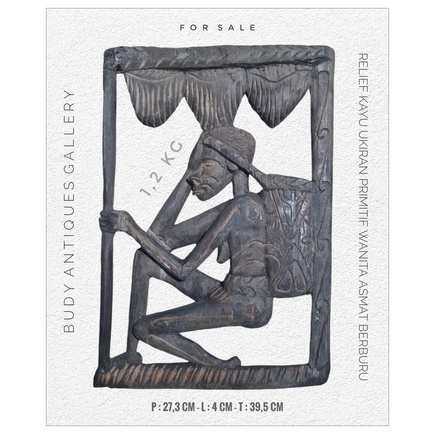 Langka Relief Kayu Primitif Wanita Pemburu Asmat