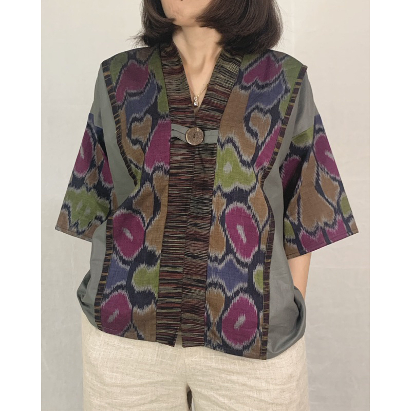 SAGARA Dhara Blouse Wanita (Kombinasi Linen & Tenun Endek Bali)