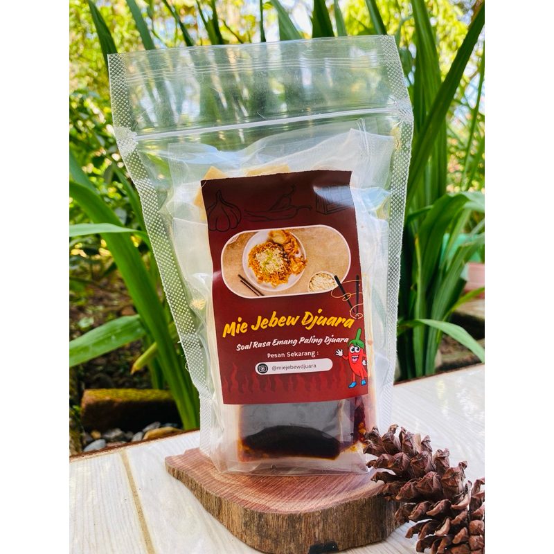 

Paket Hemat Mie Jebew Instan Isi 6 Super Pedas Free Sumpit