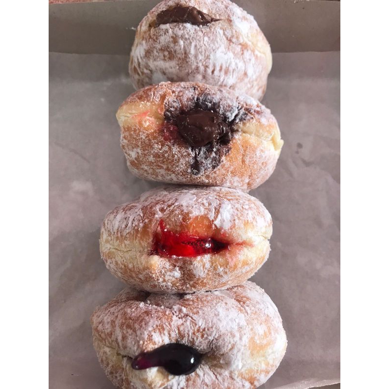 

Cinta Manokwari Bakery Bomboloni