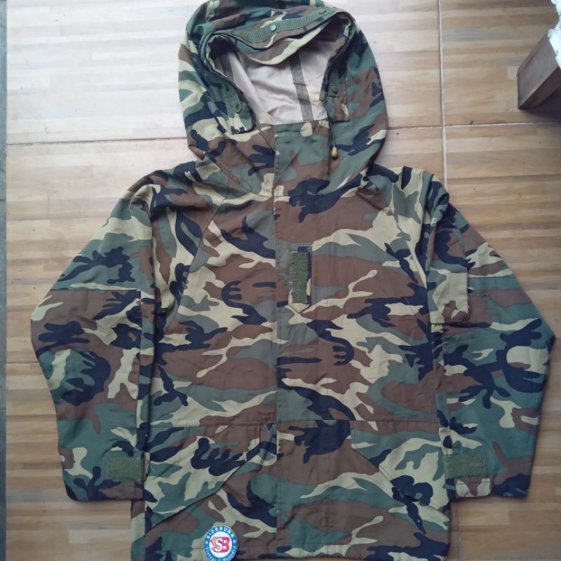 ECWCS WOODLAND CAMOUFLAGE PARKA