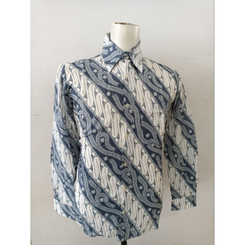 FITTING ROOM KEMEJA SLIMFIT BATIK KATUN KUALITAS PREMIUM POLISIMA15