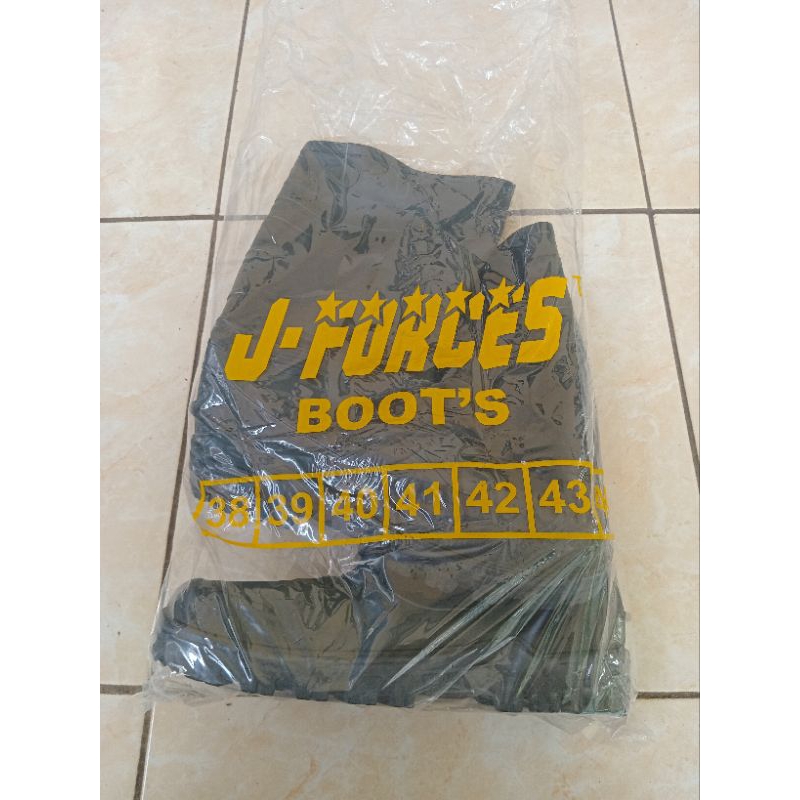 SEPATU BOOT J-FORCES