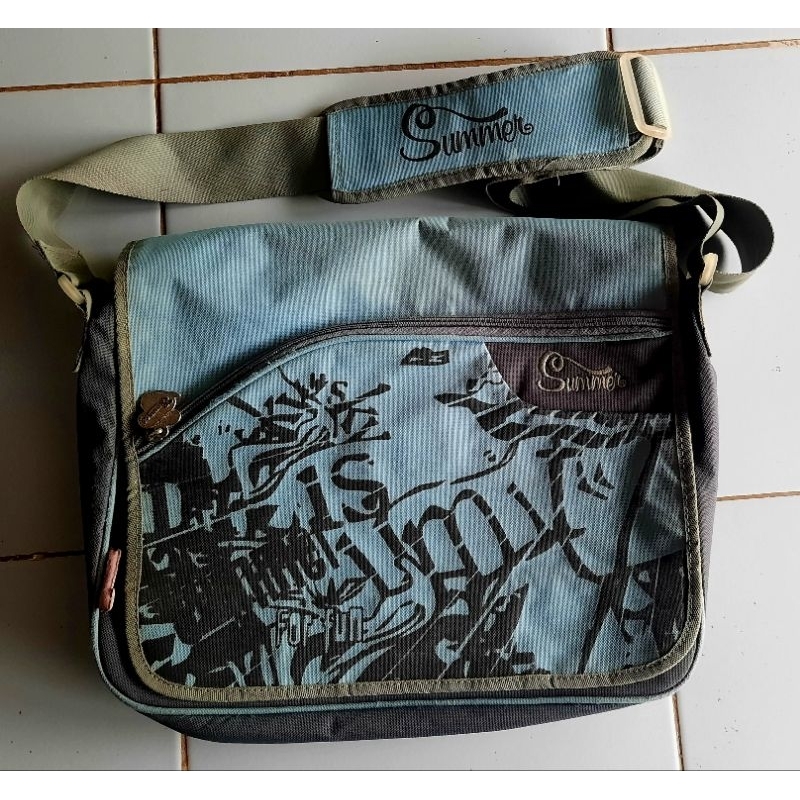 Tas Sekolah / Tas Selempang (Preloved)
