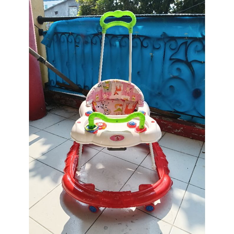 Stroller/baby walker Hokiku