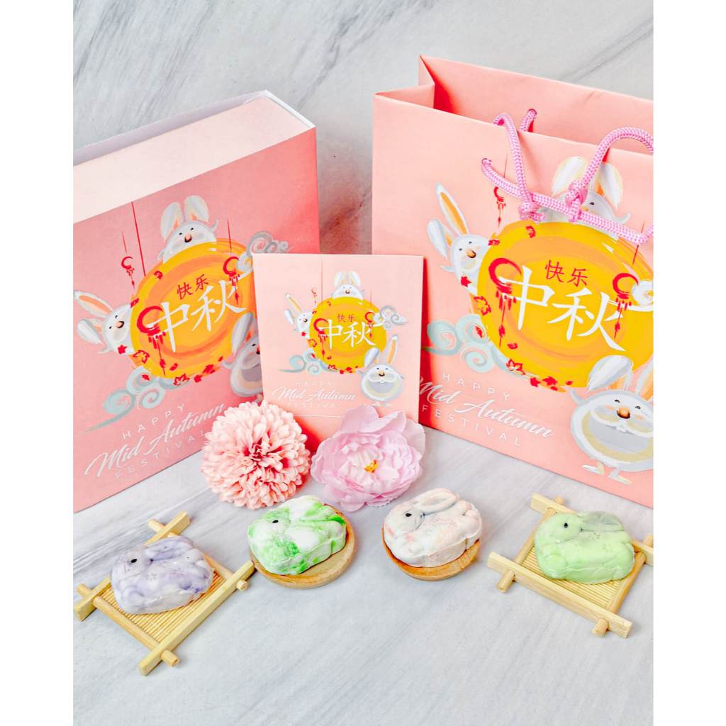 

Box Packaging Mooncake Box Kelinci Rabbit Box Kue Bulan Isi 4 20x20cm