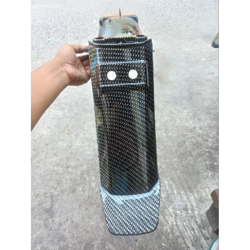 spakbor belakang fizr karbon