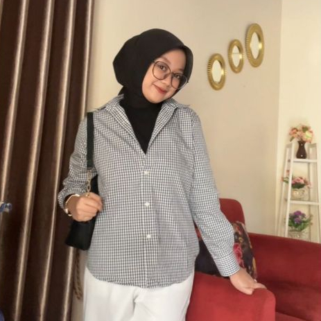 Kemeja Wanita Uniqlo (Preloved)