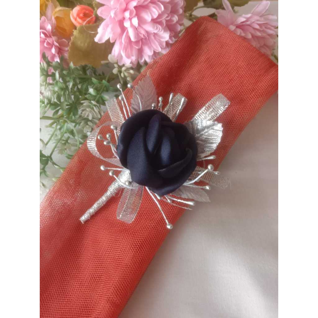 Korsase Jas, Bunga Jas, Pin Jas, Boutonnoire