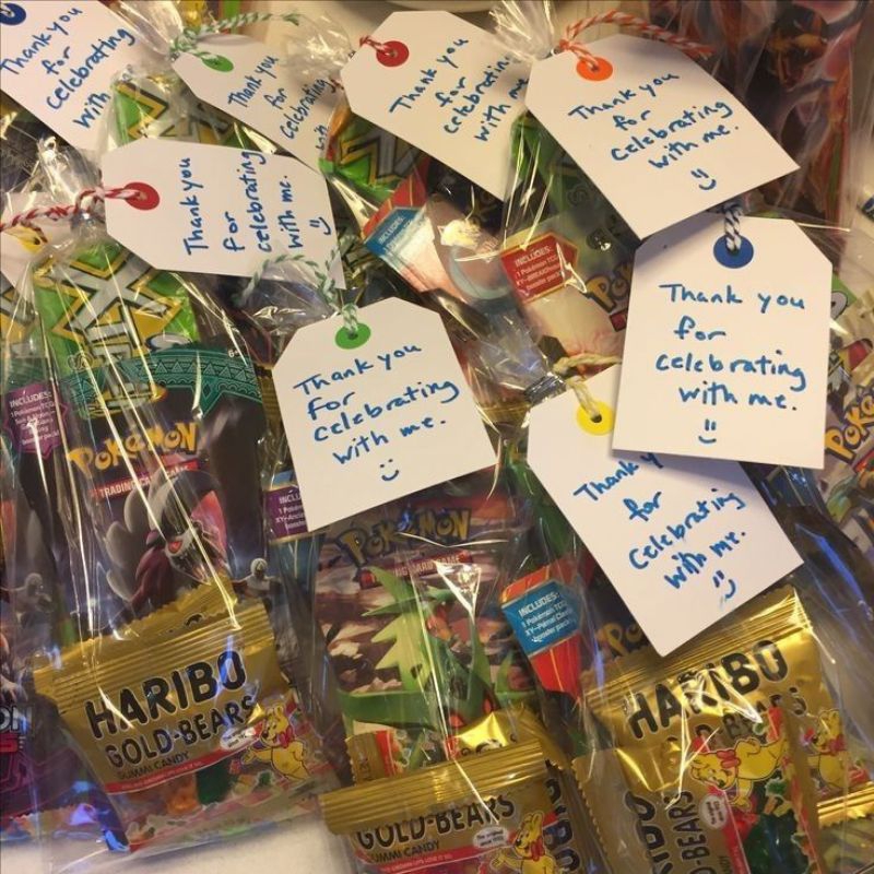 

(BEBAS CUSTOM UCAPAN) PAKET SNACK HAMPERS ANAK MURAH