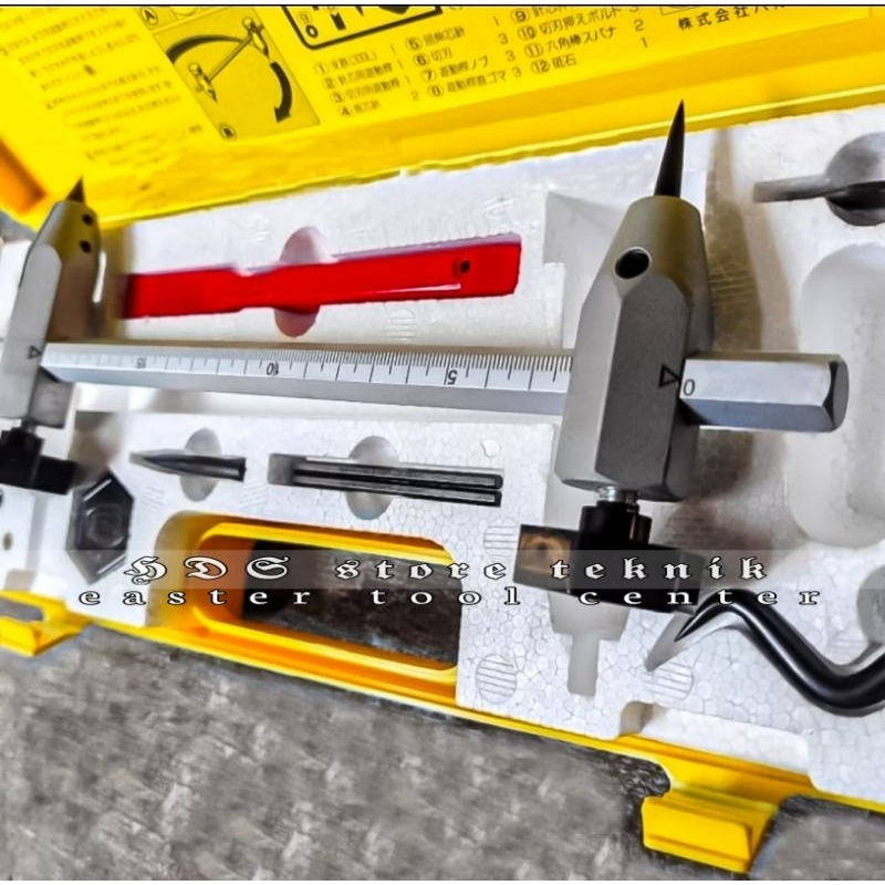 

Valqua Gasket Packing Cutter 10 Mm Alat Pemotong Packing 540 Mm Original Made In Japan