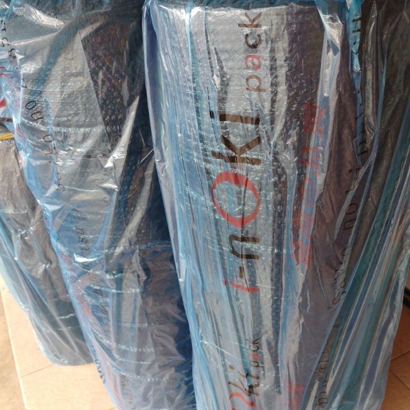 

Bubble Wrap 120cm x 50m Hitam inoki