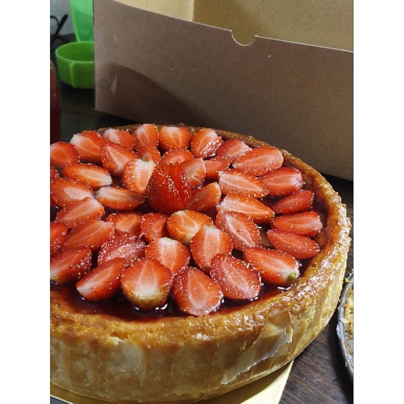 

strawberry basque cheesecake 20cm