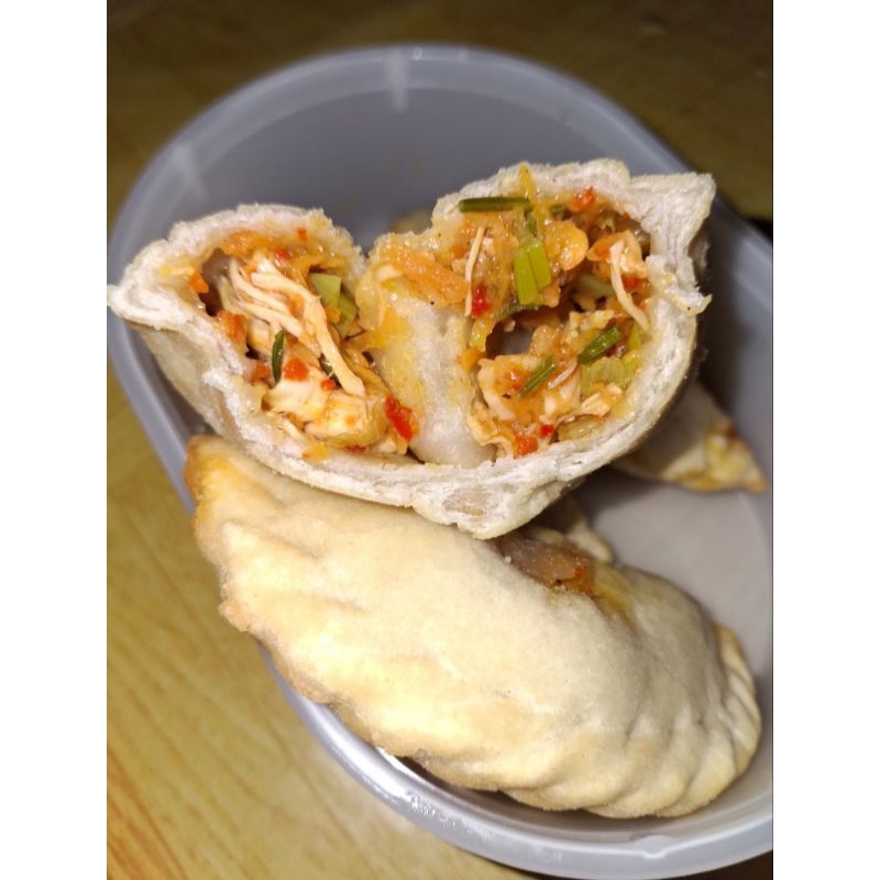 

Cireng isi ayam suwir 6pcs