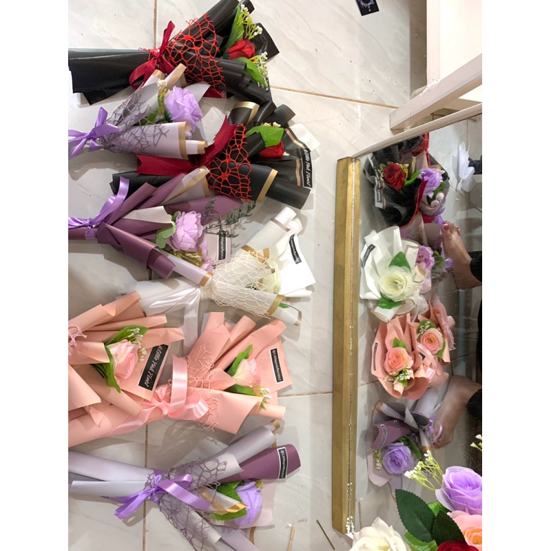 Buket Bunga Satuan Bucket Bunga Single Rose Bunga Mawar Buket Bunga Wisuda Buket Bunga Satuan