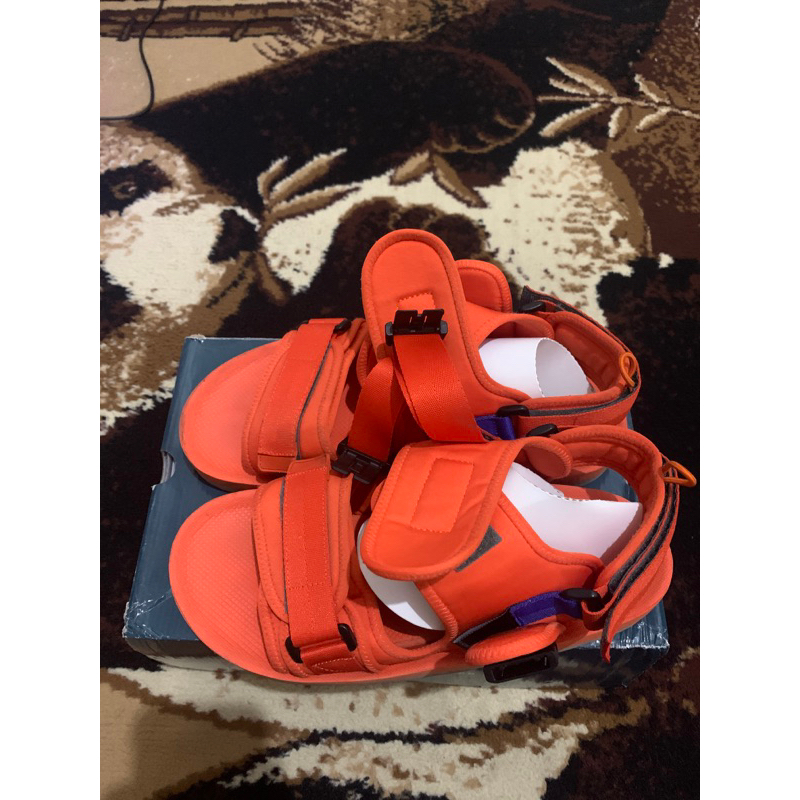 Hijack sandals (second)