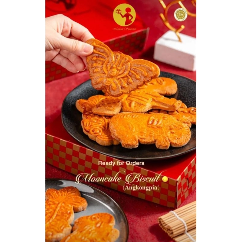 

ANGKONG PIA PREMIUM ISI 10 PCS MADAM SOUVENIR MID AUTUMN FESTIVAL ANG KONG PIA GIFT SET