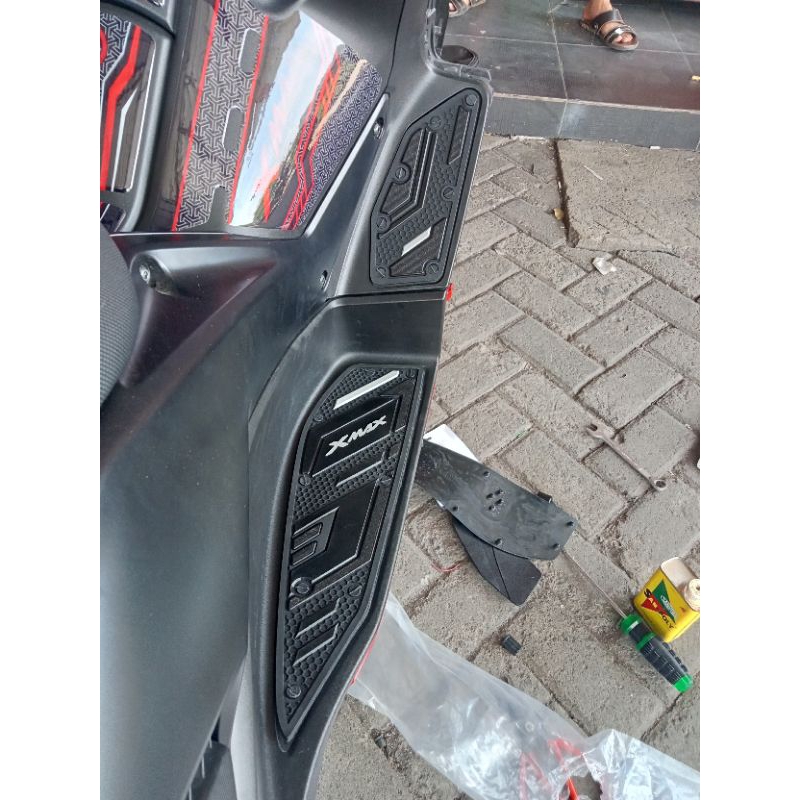 PIJAKAN KAKI KARPET MOTOR YAMAHA XMAX NEW CONNECTED XMAX NEW 2021 2022 2023 2024 variasi xmax