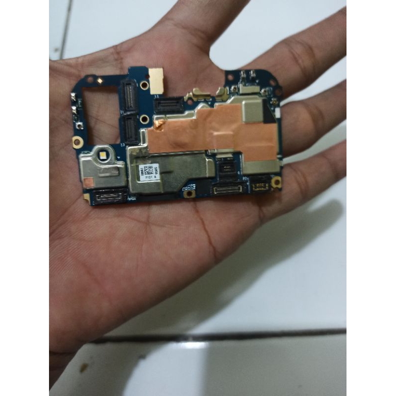 MESIN REALME 3 MATI MATOT PERAWAN