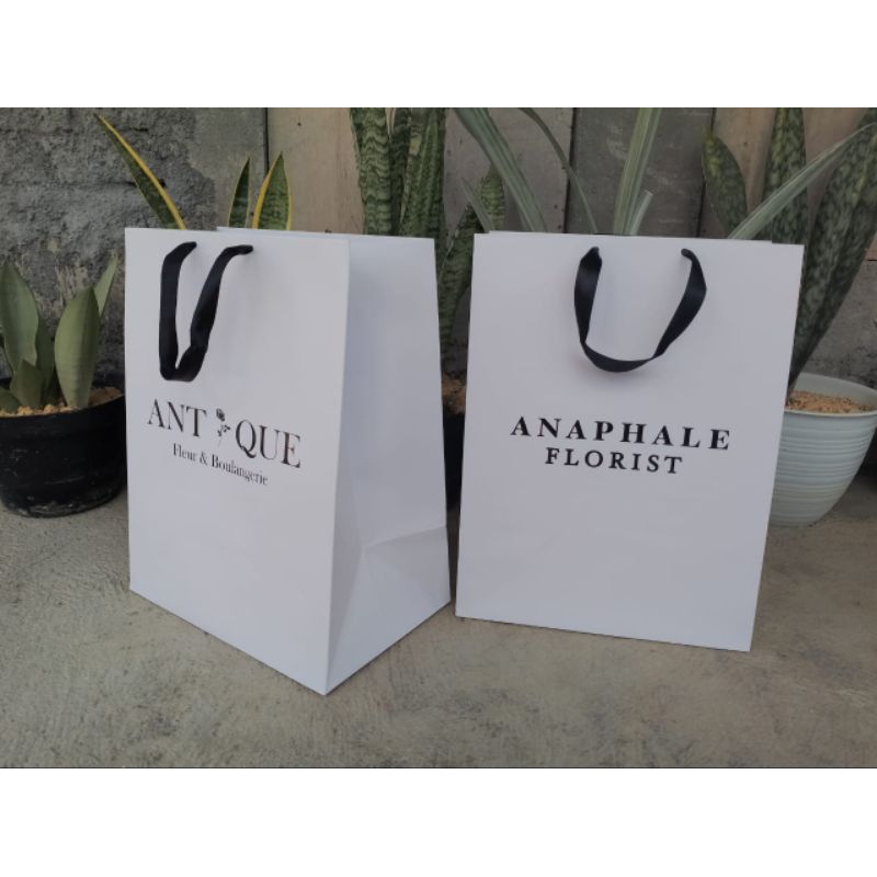 

PAPERBAG CUSTOM SIZE 30*20*40 TEBAL KUAT DAN RAPI